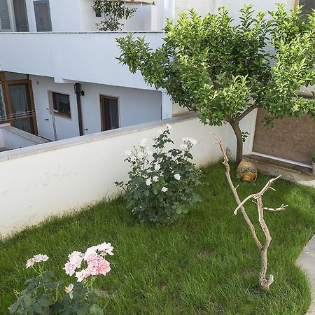 Bed and Breakfast A Due Passi Dal Centro Alberobello Exterior foto
