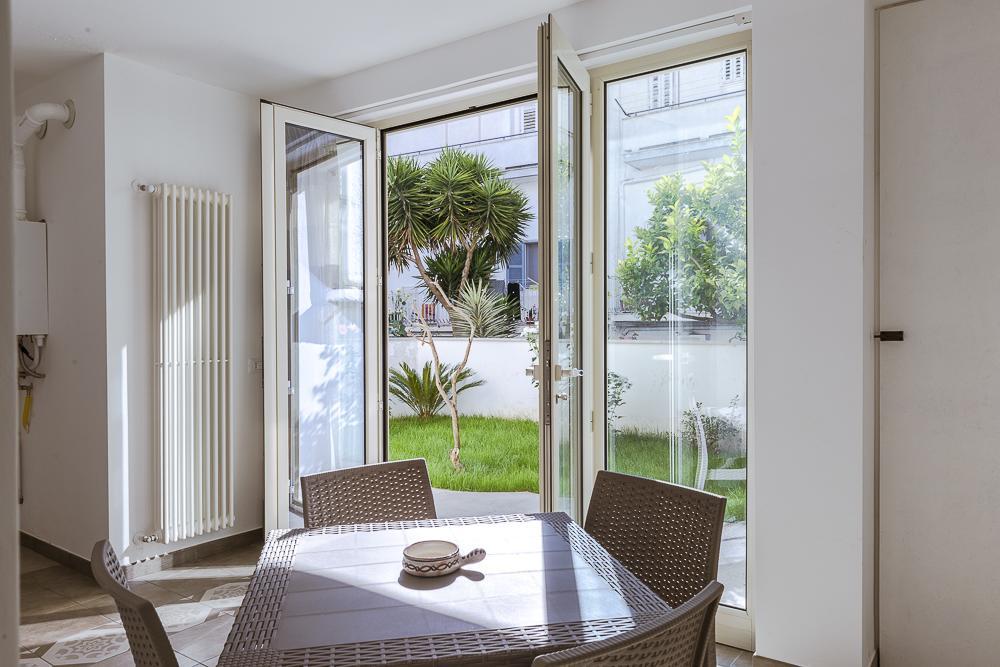 Bed and Breakfast A Due Passi Dal Centro Alberobello Exterior foto